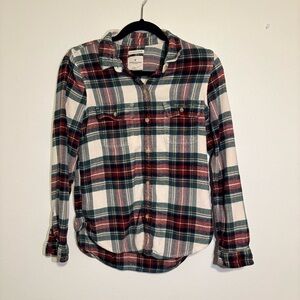 American Eagle Classic Fit green and red flannel size medium